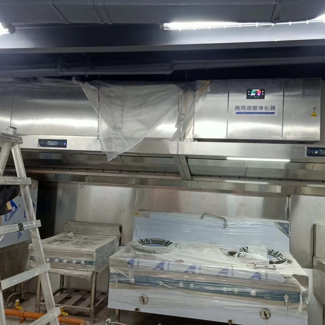 Okap wyciągowy do restauracji, – Commercial Kitchen Vent recenzja i cena